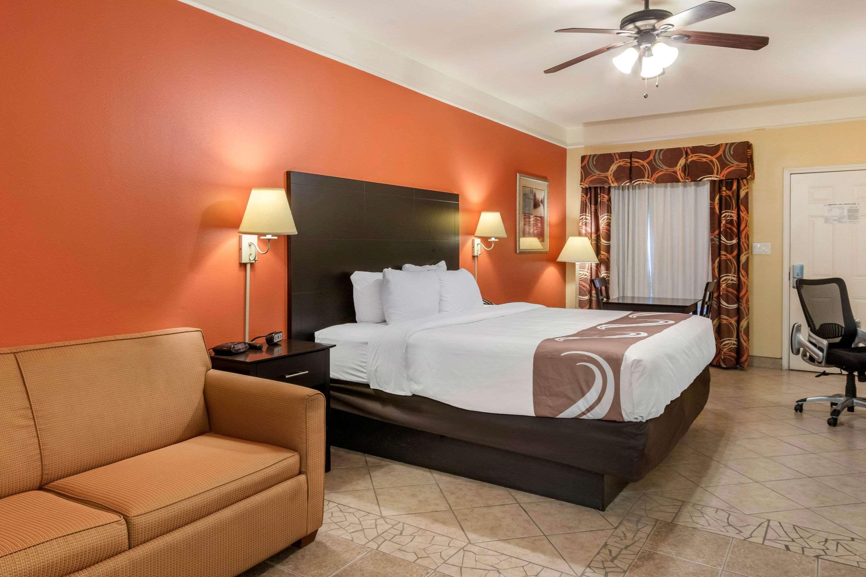 Quality Inn & Suites At The Outlets Mercedes-Weslaco Extérieur photo