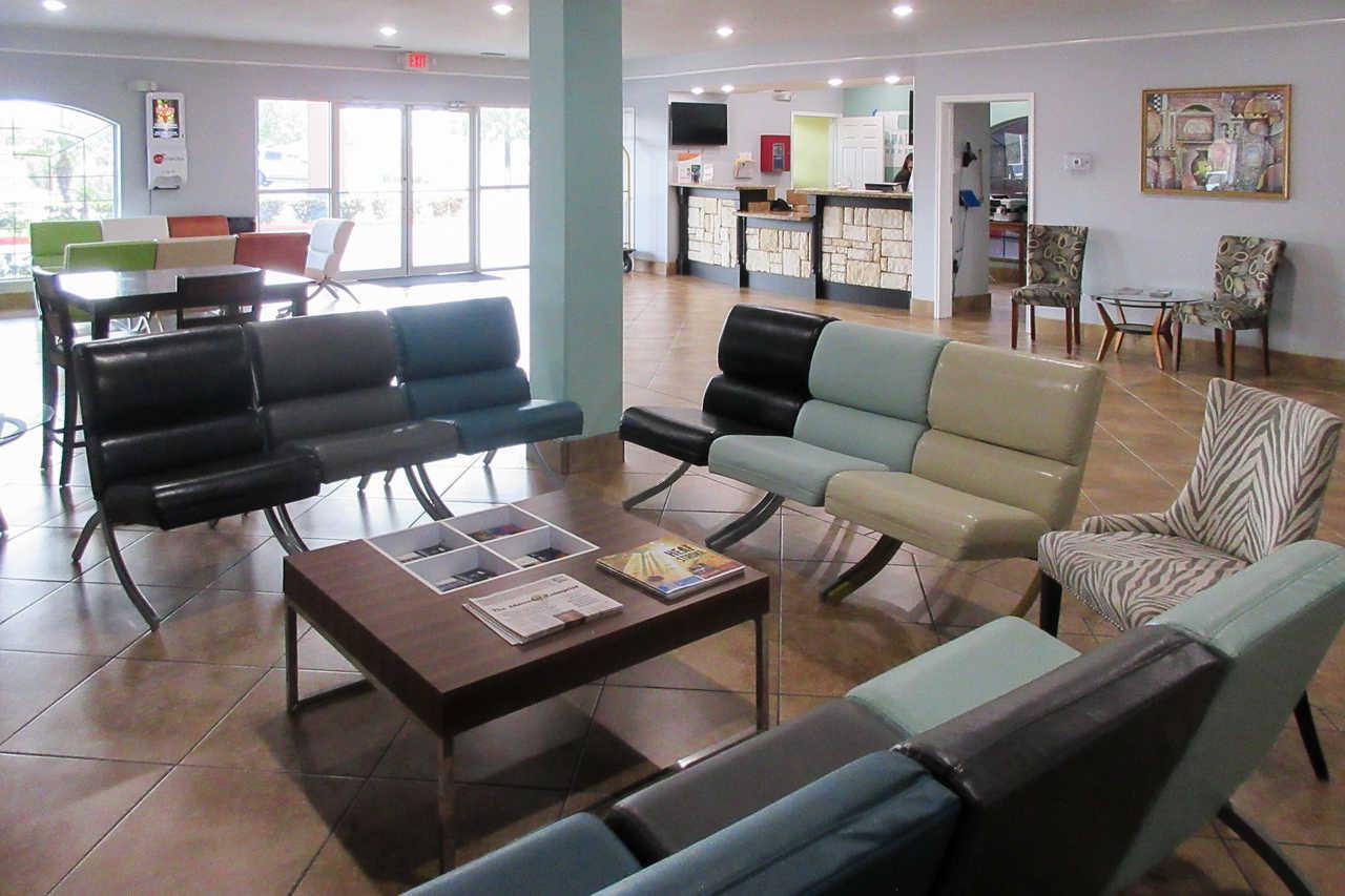 Quality Inn & Suites At The Outlets Mercedes-Weslaco Extérieur photo