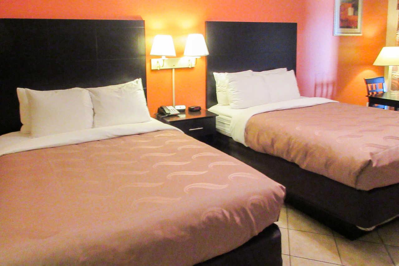 Quality Inn & Suites At The Outlets Mercedes-Weslaco Extérieur photo
