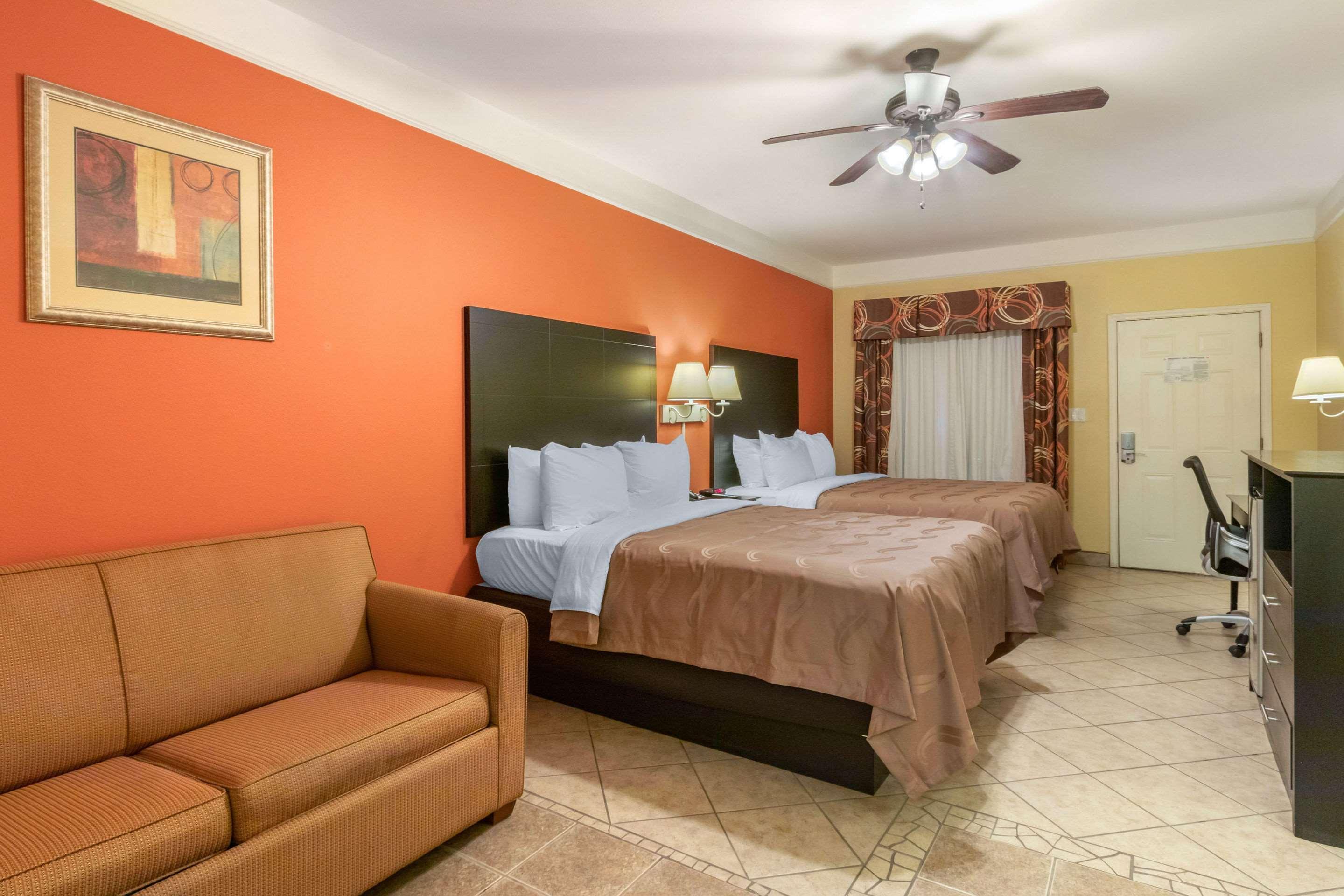 Quality Inn & Suites At The Outlets Mercedes-Weslaco Extérieur photo