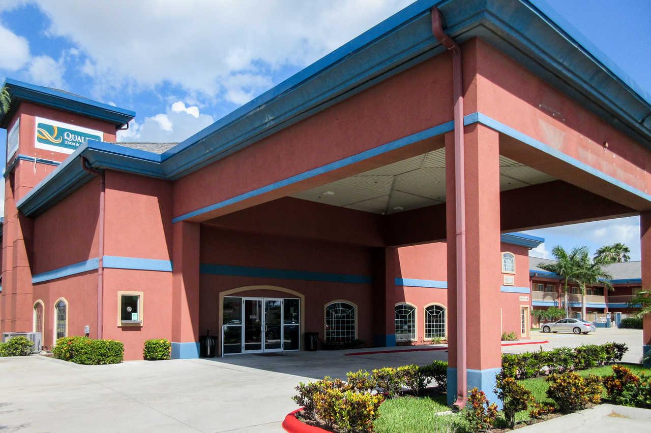 Quality Inn & Suites At The Outlets Mercedes-Weslaco Extérieur photo